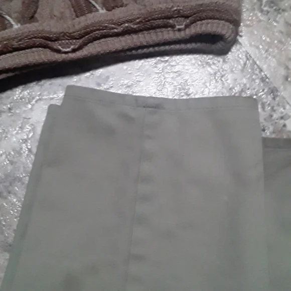 AFO - Adult Full Outfit - Picture 7 of 12